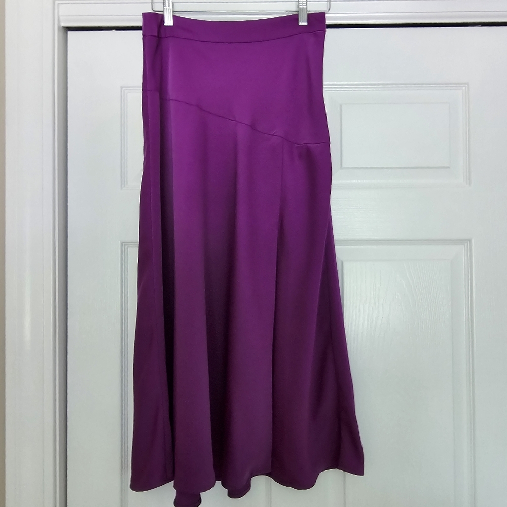 BANANA REPUBLIC FACTORY Midi Satin Skirt